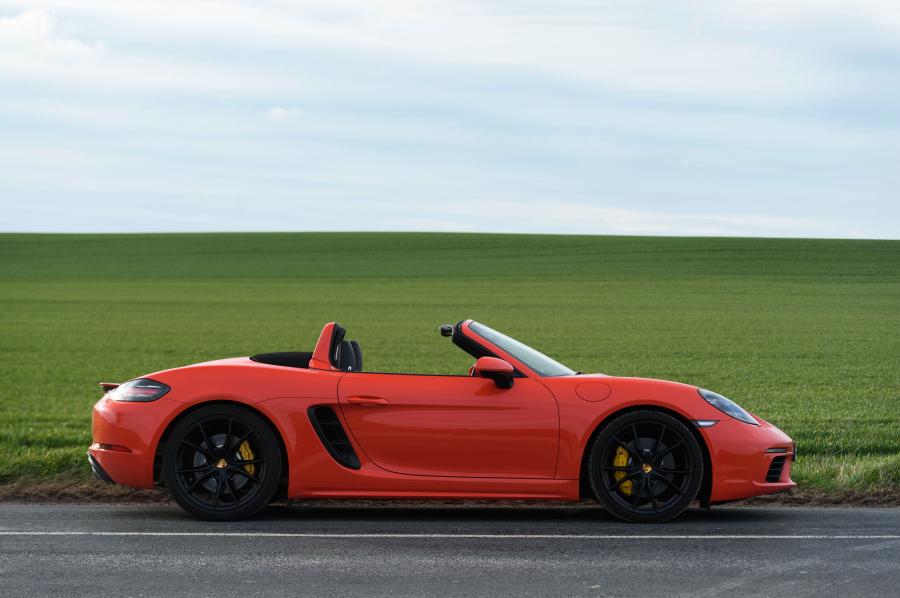  Porsche 718 Boxster S 2016 года  (UK) (фото 4 из 29)